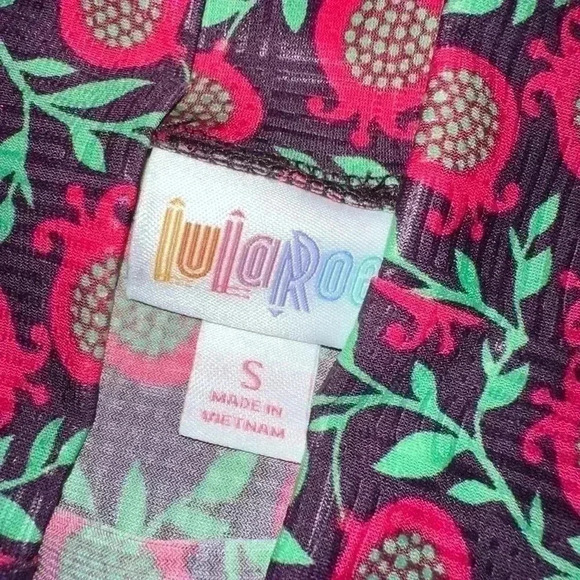 Lularoe small purple floral Azure a-line skirt.‎ NWT. Silky texture - Picture 3 of 6